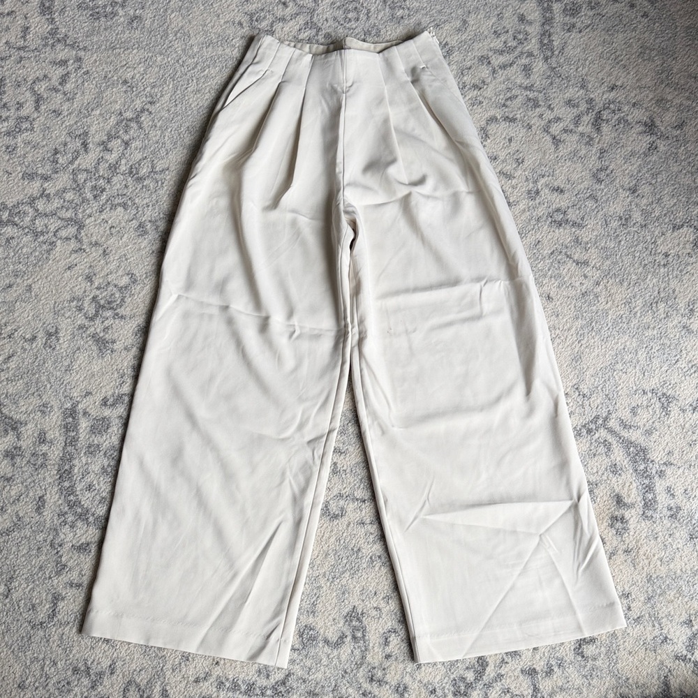H&M High Rise Elastic-Waist Trousers